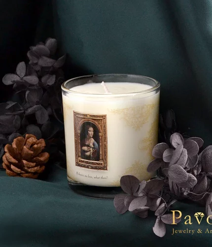 Da Vinci Lady with an Ermine Signature Classic Candle